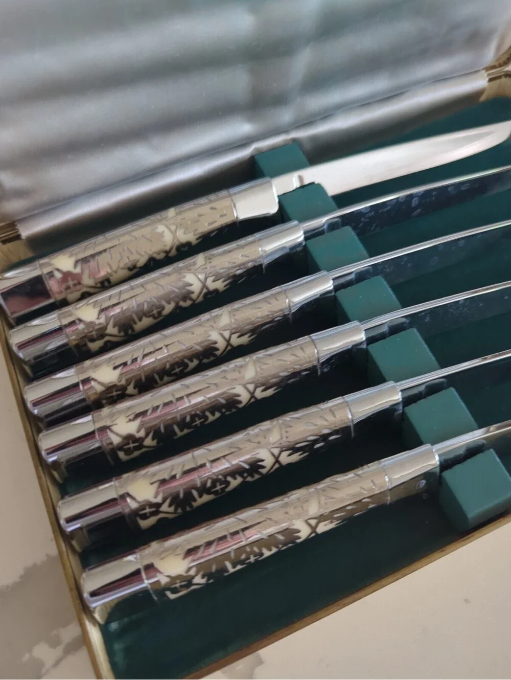 Vintage Set Of 6 Carvel Hall Cutlery Stainless Steel Steak Knives Original Box